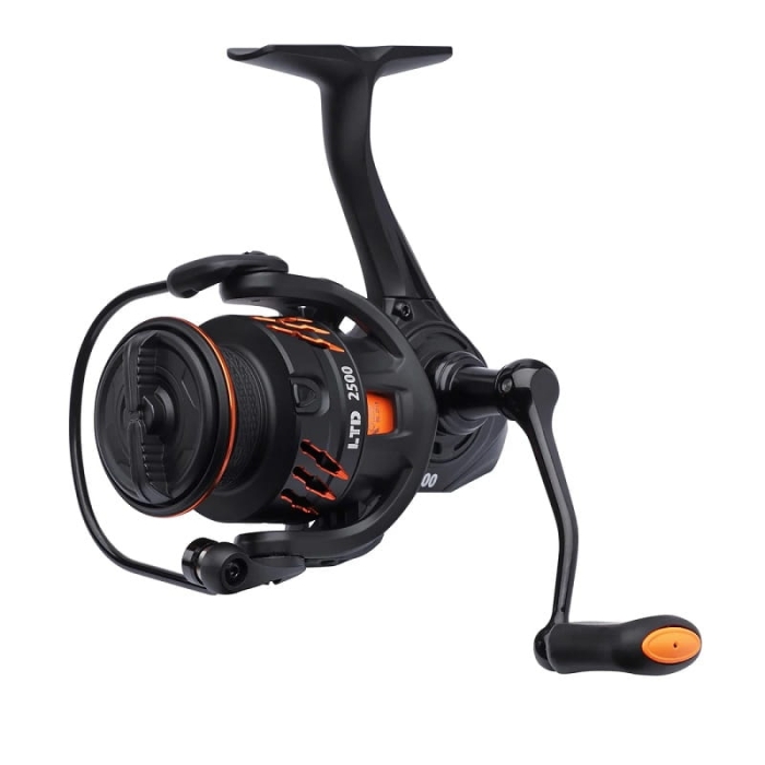Kołowrotek Savage Gear LTD FD2500.jpg
