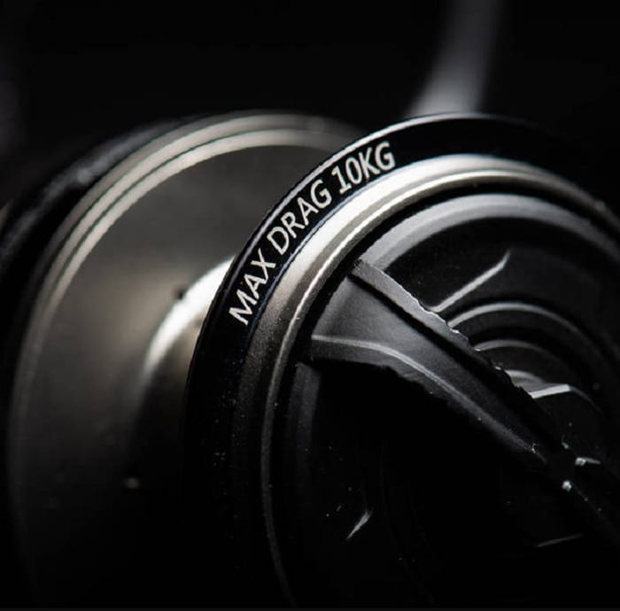 Billig: Rolle Savage Gear SG8 4000 FD  fishingdreamworld.de
